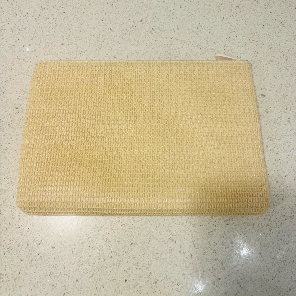 DIOR RAFFIA COSMETIC POUCH - Picture 3 of 5